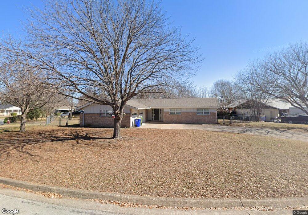 520 Branch Cir W, Fort Worth, TX 76108 - photo 1