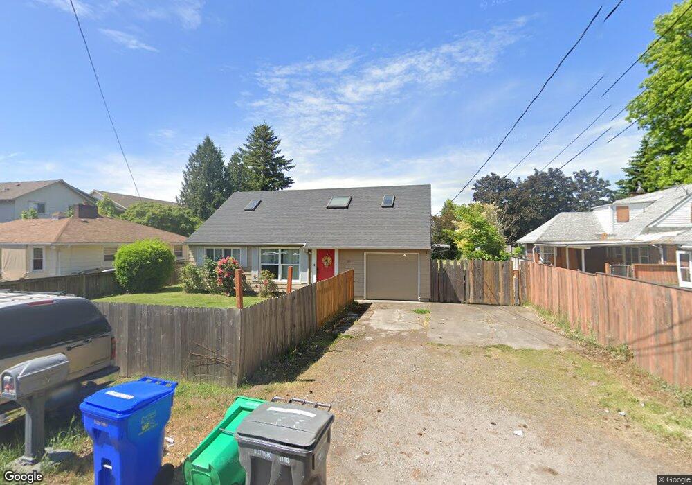 27 SE 146th Ave, Portland, OR 97233 - photo 1