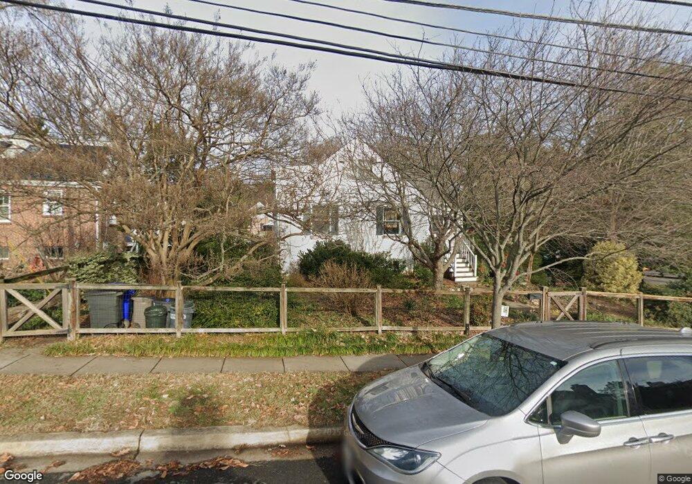 8201 Cedar St, Silver Spring, MD 20910 - photo 1