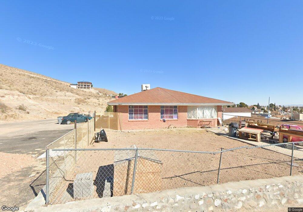 2401 Aurora Ave, El Paso, TX 79930 - photo 1