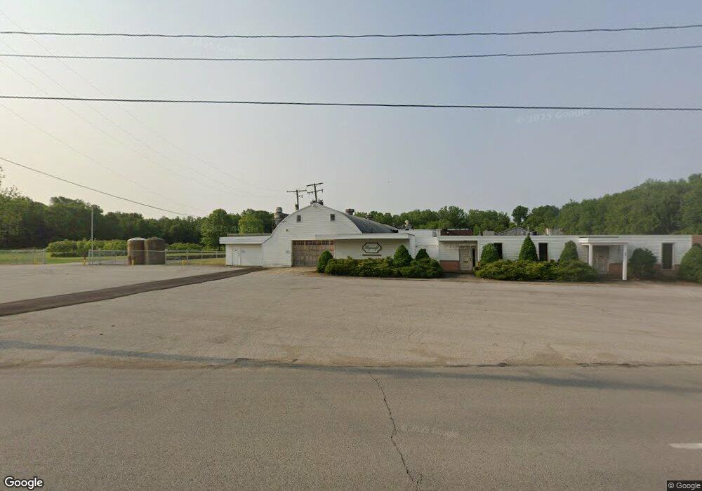 557 W Main Rd, Conneaut, OH 44030 - photo 1