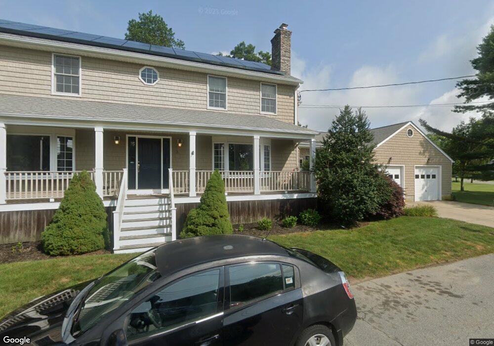 3 Clinton St, South Dartmouth, MA 02748 - photo 1