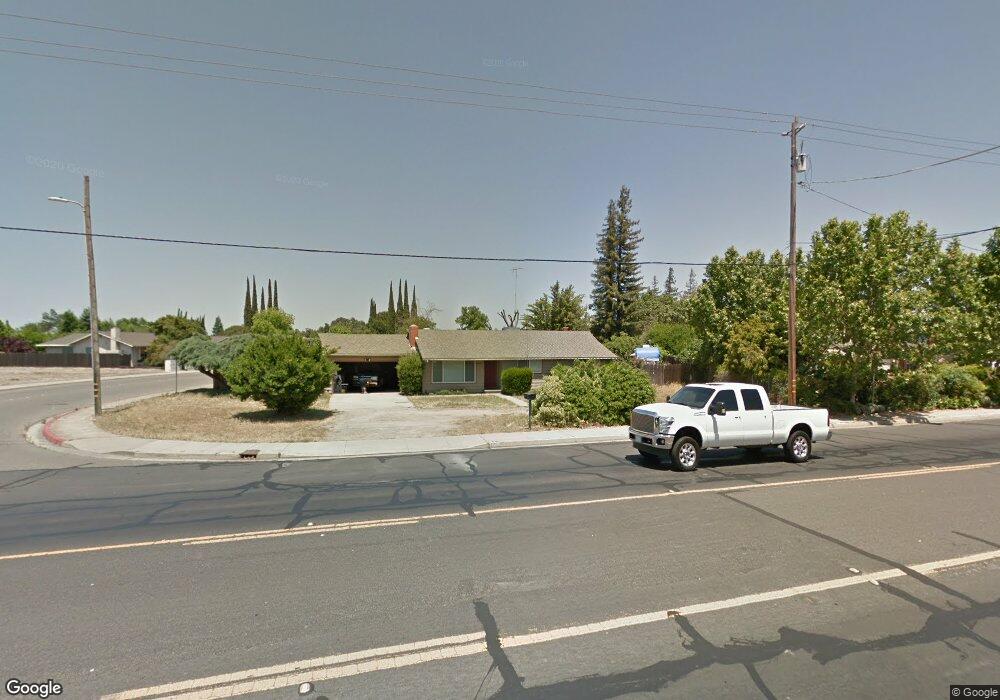 1800 W F St, Oakdale, CA 95361 - photo 1