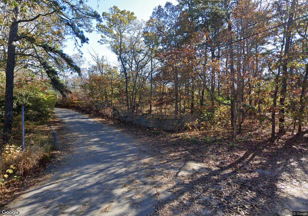 9 Cronig Ave, Vineyard Haven, MA 02568 - photo 1