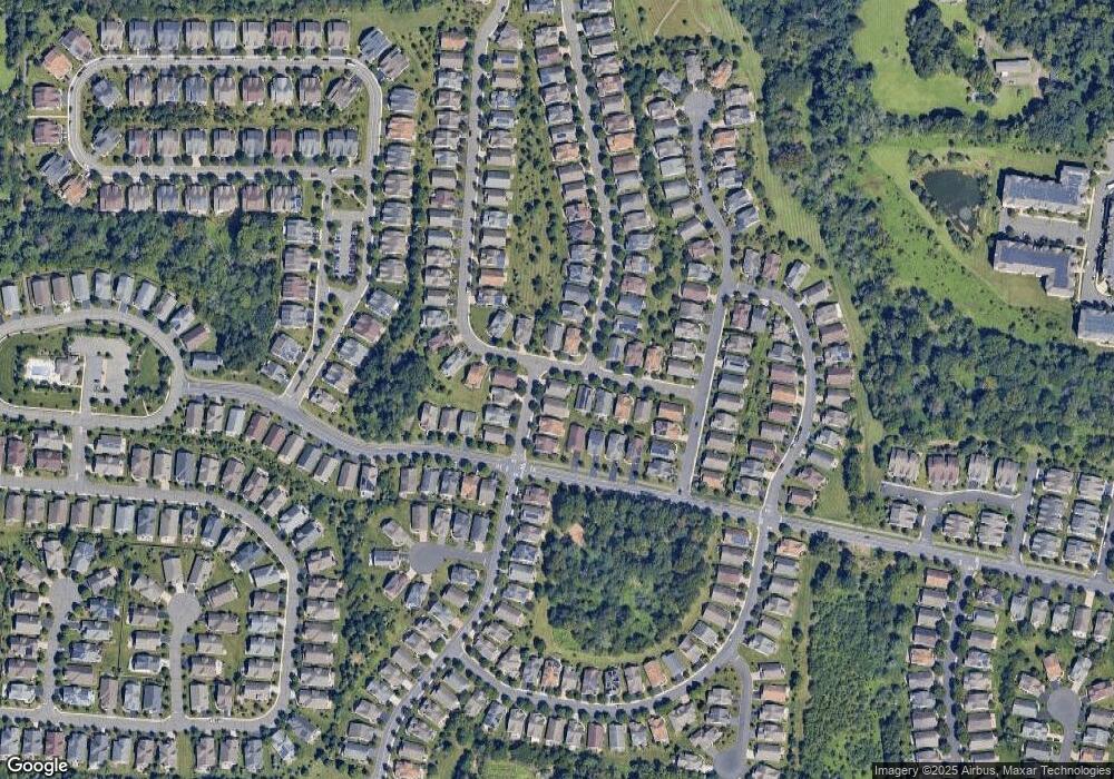 8 Spader Way, Somerset, NJ 08873 - photo 1