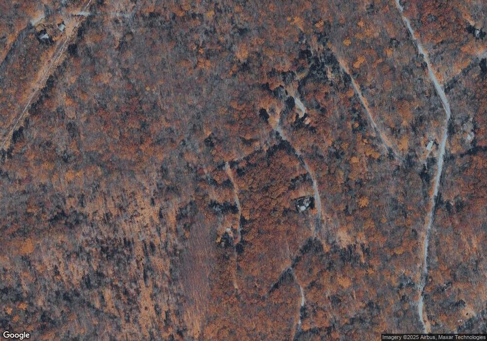 184 Swallow Cir, Bushkill, PA 18324 - photo 1