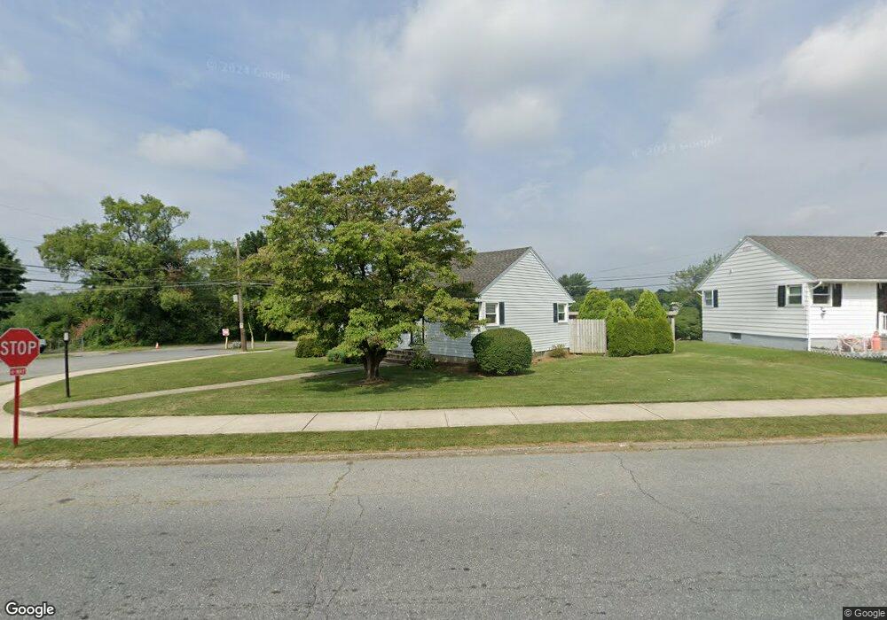 1605 Kaywin Ave, Bethlehem, PA 18018 - photo 1