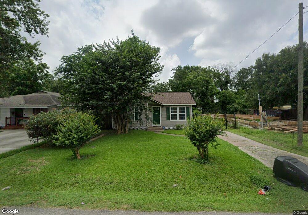 4319 Oxford St, Houston, TX 77022 - photo 1
