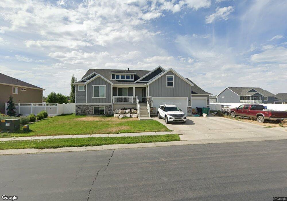 5233 W 3575 S, Hooper, UT 84315 - photo 1