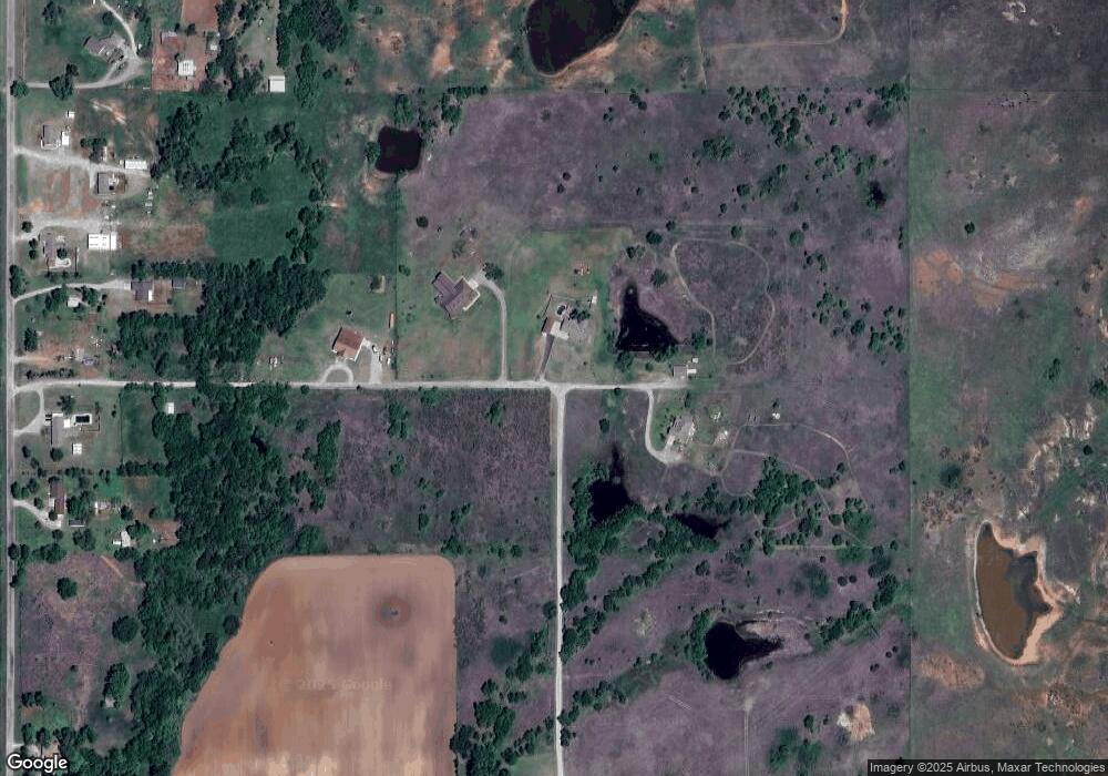 327 NE Lazy Cir, Lawton, OK 73507 - photo 1