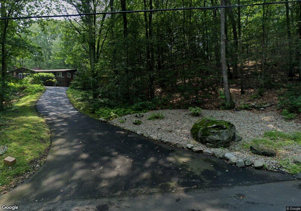 80 Taunton Lake Rd unit Guest, Newtown, CT 06470 - photo 1