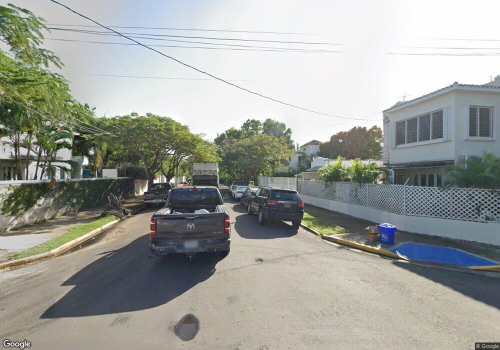 Casa en Urb Ocean Park, San Juan, PR 00911 - photo 1