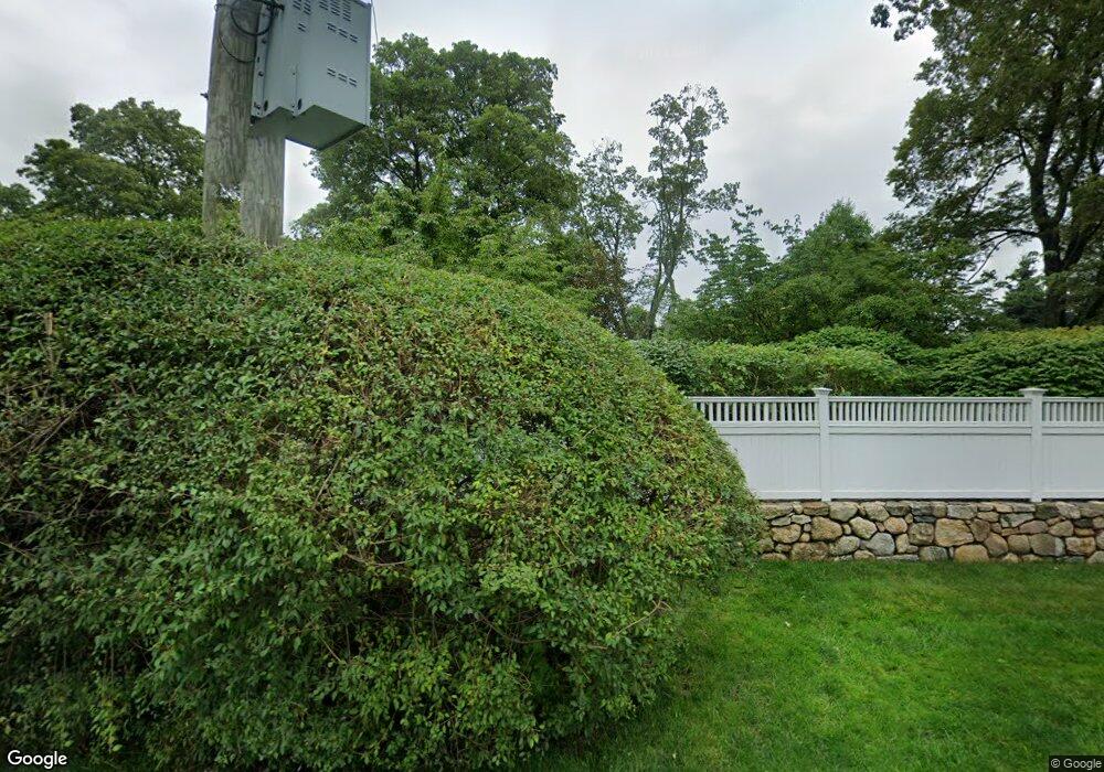 675 Weed St, New Canaan, CT 06840 - photo 1