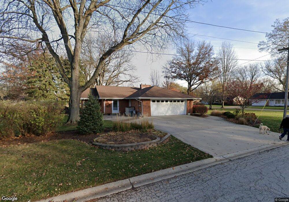 1925 Kenilworth Place, Aurora, IL 60506 - photo 1