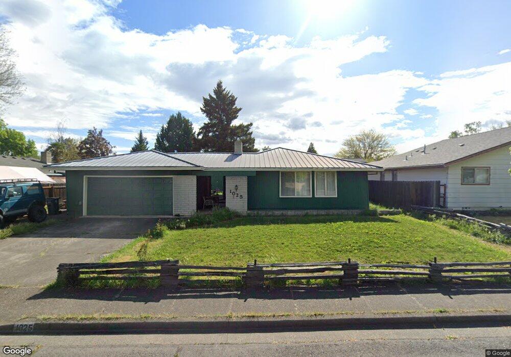 1025 Freeman Rd, Central Point, OR 97502 - photo 1