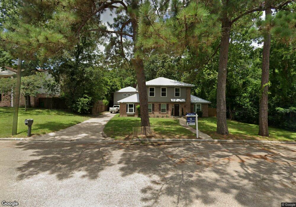 10311 Woodhollow Dr, Conroe, TX 77385 - photo 1