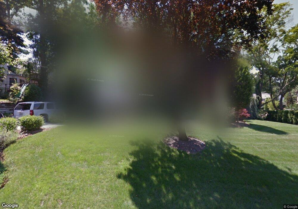 134 Old Mill Rd, Manhasset, NY 11030 - photo 1