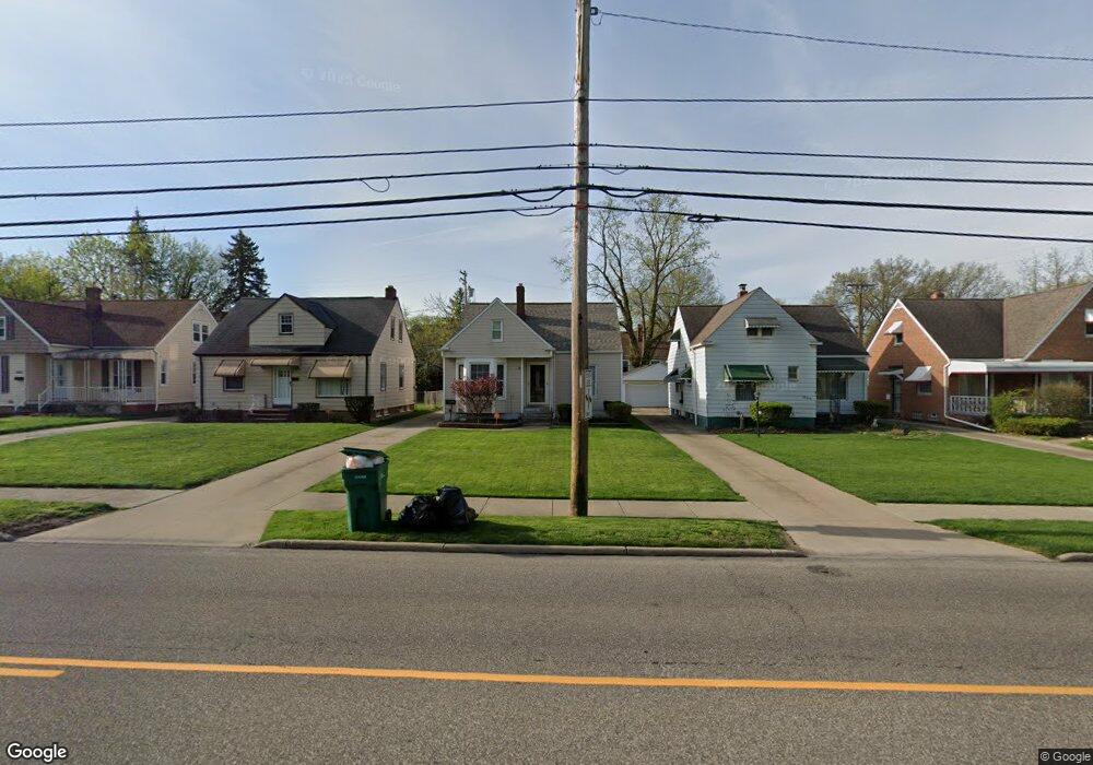 18222 Libby Rd, Maple Heights, OH 44137 - photo 1