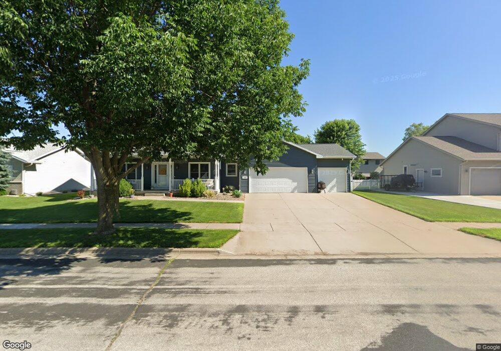 1003 Greenwood St, Holmen, WI 54636 - photo 1