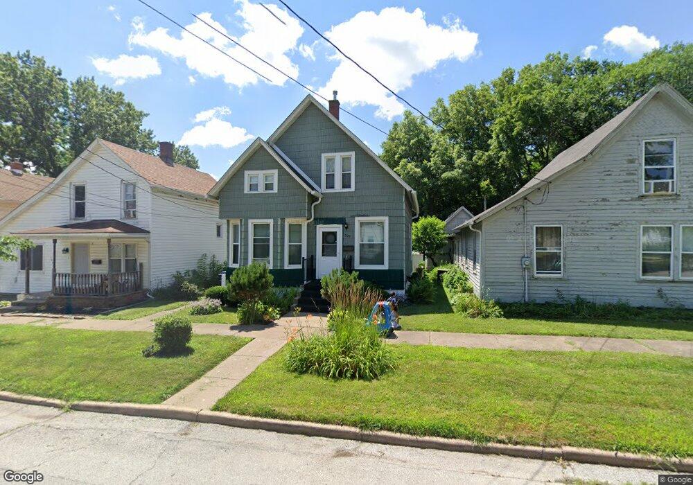 1927 W 7th St, Davenport, IA 52802 - photo 1