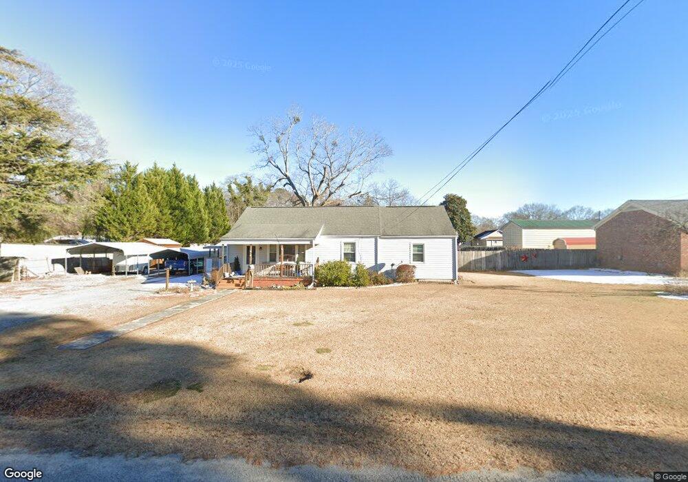 916 Green St, Roanoke Rapids, NC 27870 - photo 1