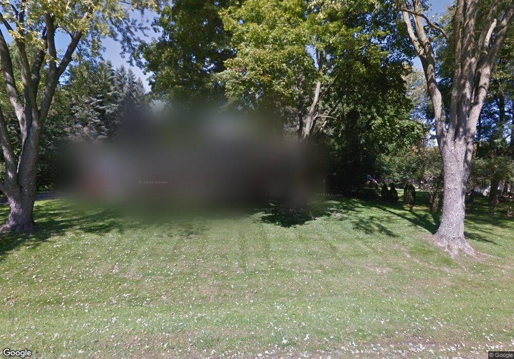 2173 Randall Ln, Bloomfield Hills, MI 48304 - photo 1