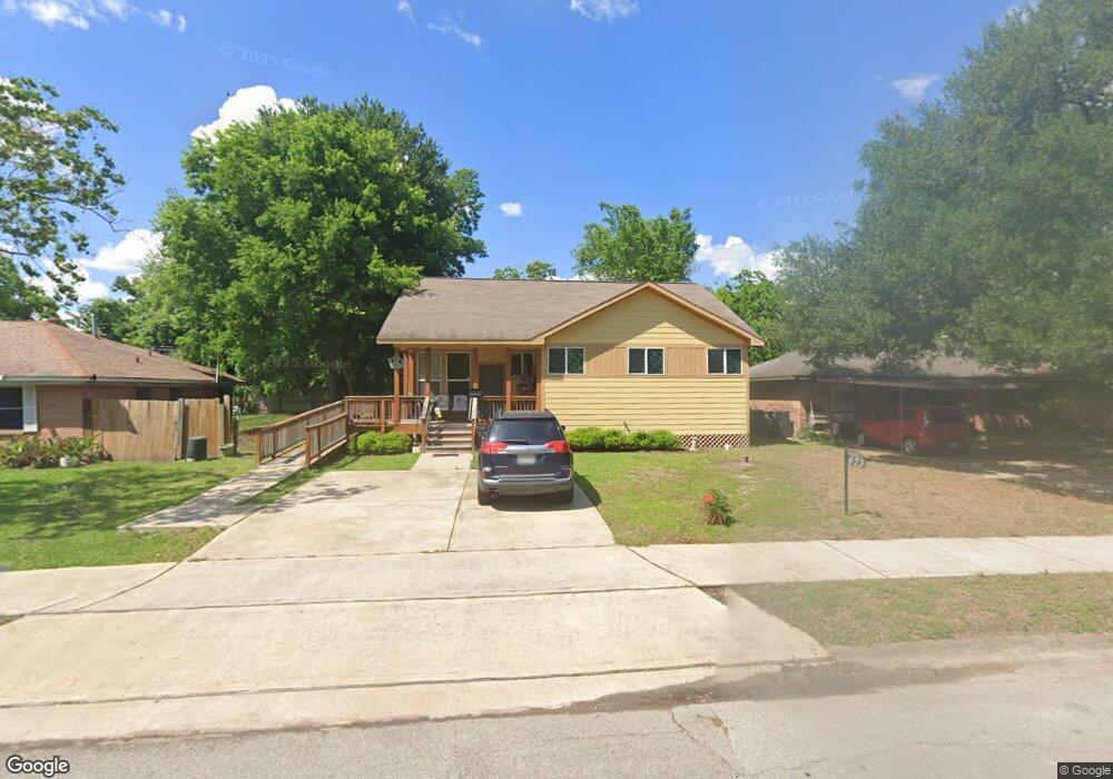 423 E Delz Dr, Houston, TX 77022 - photo 1