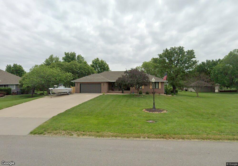 4228 SW Eagle Point Rd, Topeka, KS 66610 - photo 1