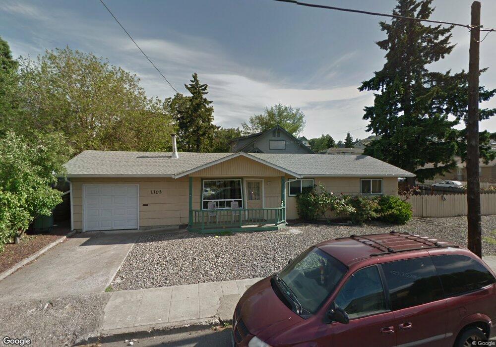 1102 E 9th St, the Dalles, OR 97058 - photo 1
