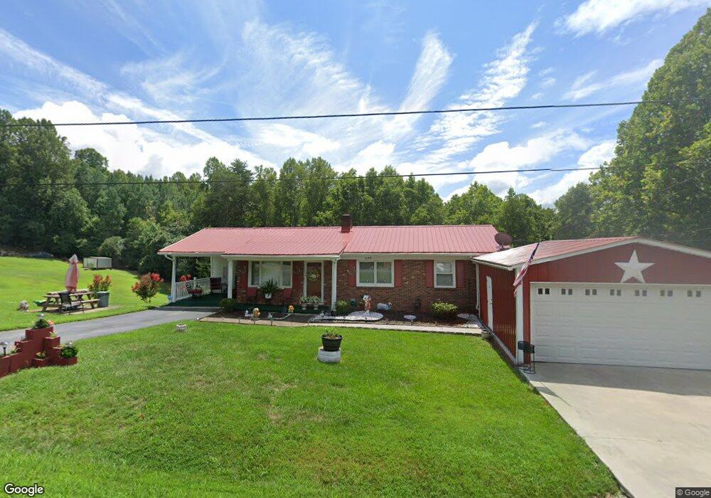 699 Price Hairston St, Martinsville, VA 24112 - photo 1