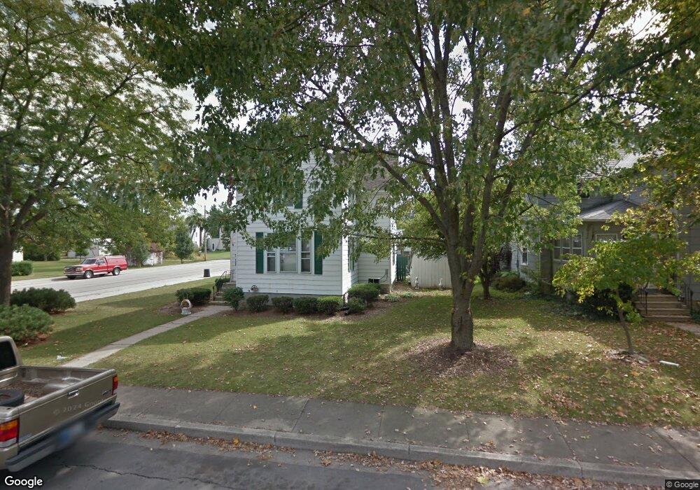 306 W Franklin St, Berne, IN 46711 - photo 1