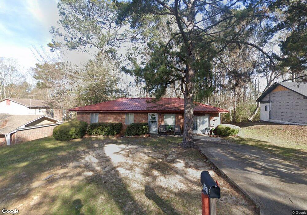 123 Autumn St, Hazlehurst, MS 39083 - photo 1