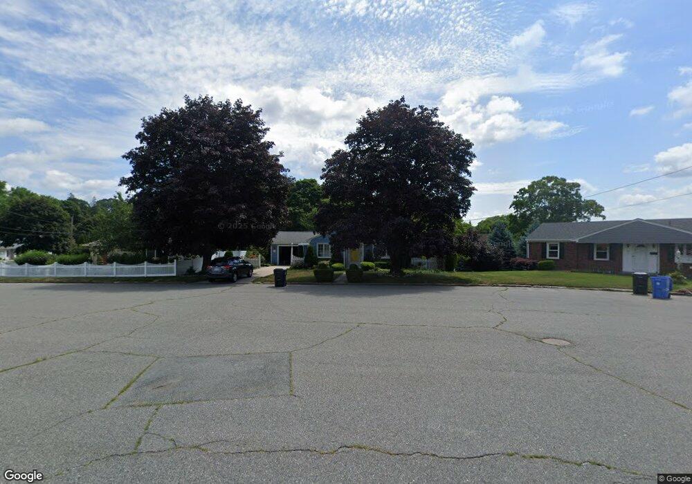 4 Meadowcrest Dr, Cumberland, RI 02864 - photo 1