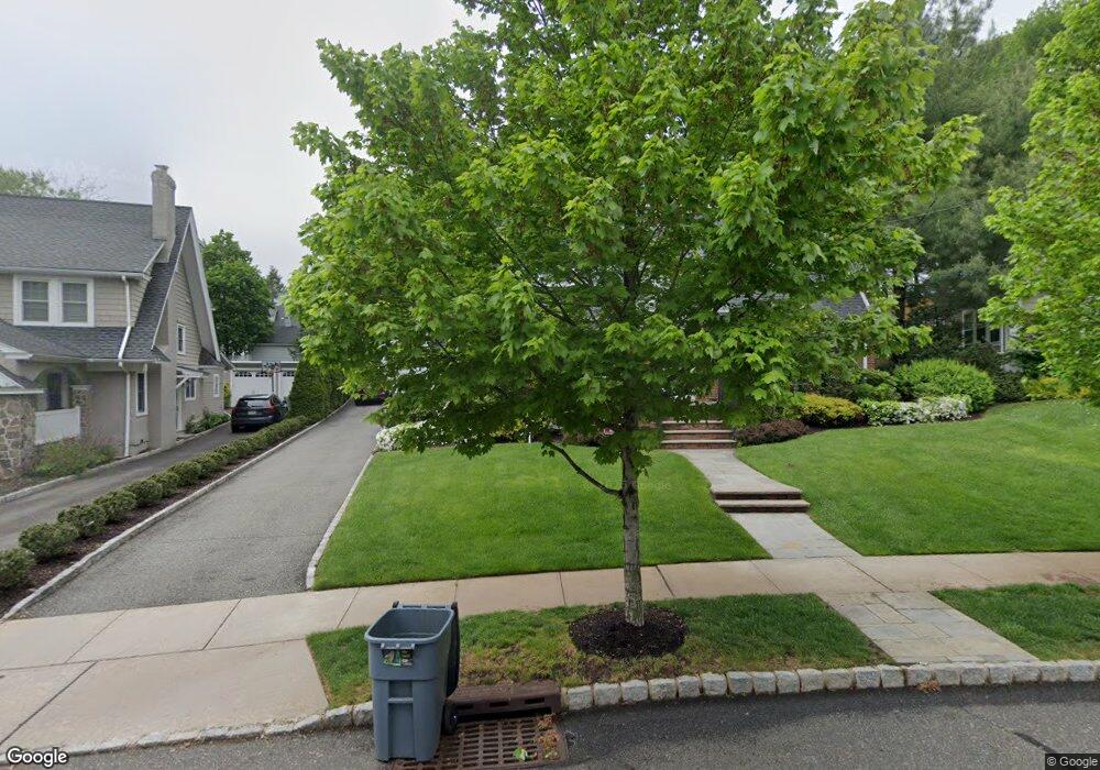 10 Winding Way, Verona, NJ 07044 - photo 1