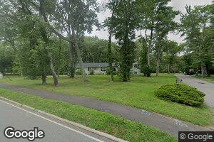 119 Hicks Ln, Great Neck, NY 11024