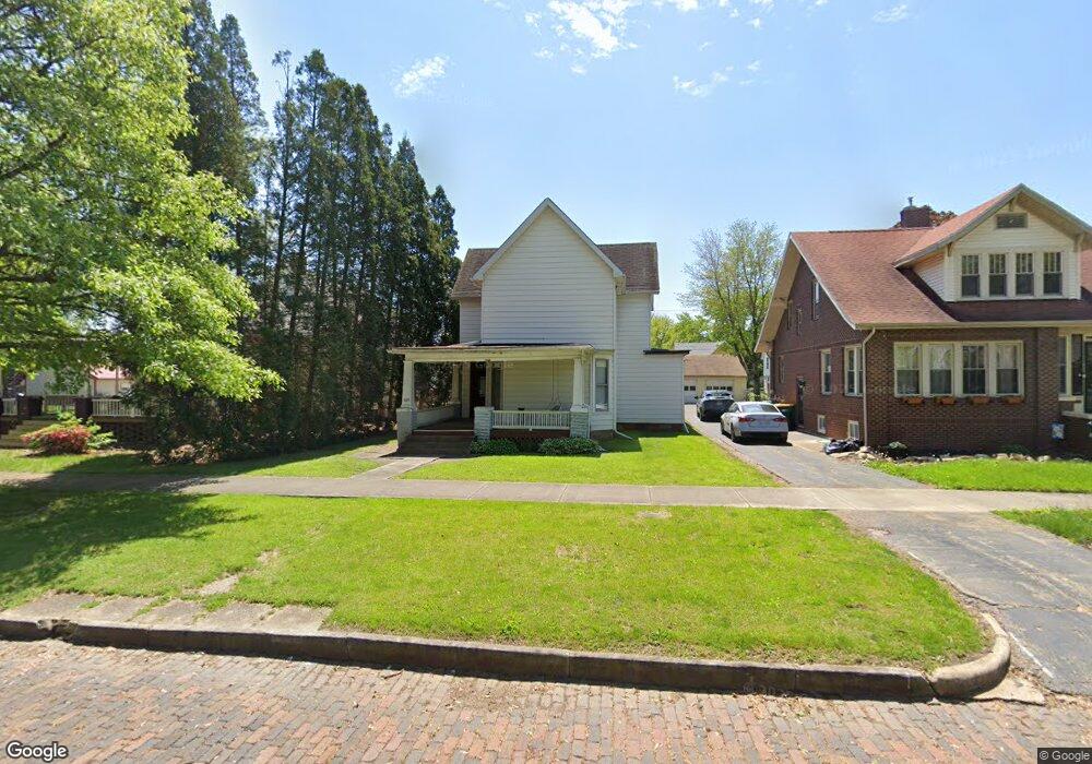 1005 Wabash Ave, Mattoon, IL 61938 - photo 1