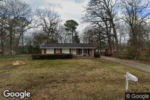 1802 Elmwood Dr, Demopolis, AL 36732