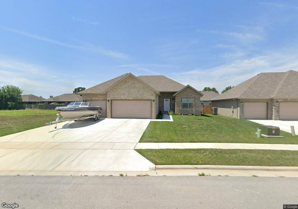 667 N Montego St, Nixa, MO 65714 - photo 1