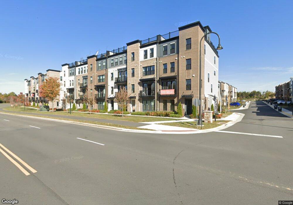 43180 Farringdon Square, Ashburn, VA 20148 - photo 1