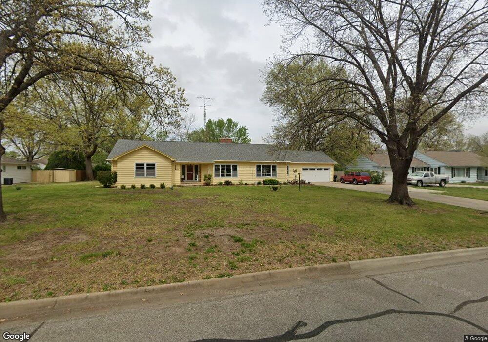 3624 SW Windsor Ct, Topeka, KS 66604 - photo 1