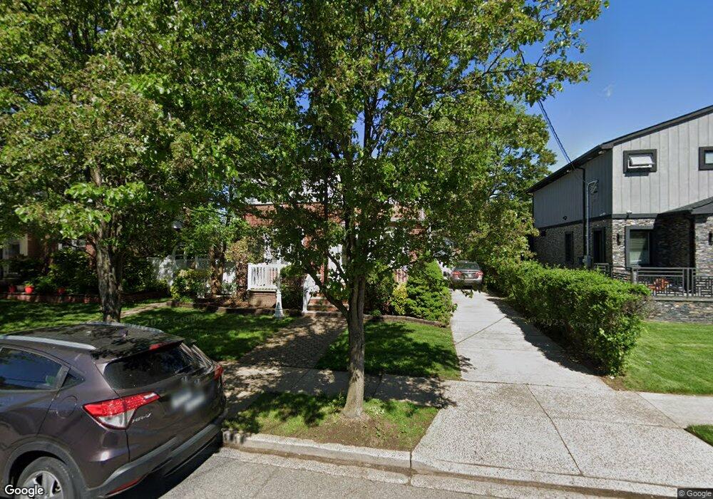 93 Kenneth Place, New Hyde Park, NY 11040 - photo 1