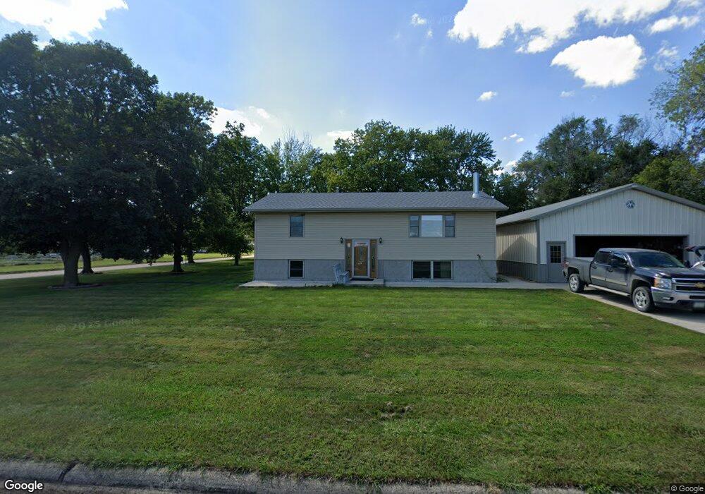 1318 1st St, Onawa, IA 51040 - photo 1