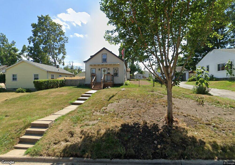 1105 21st Ave SW, Cedar Rapids, IA 52404 - photo 1