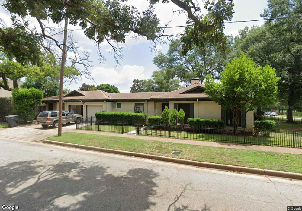 2000 2000 S College Ave, Tyler, TX 75701 - photo 1