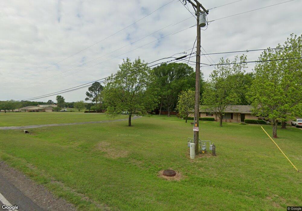 1709 Country Club Rd, Ennis, TX 75119 - photo 1