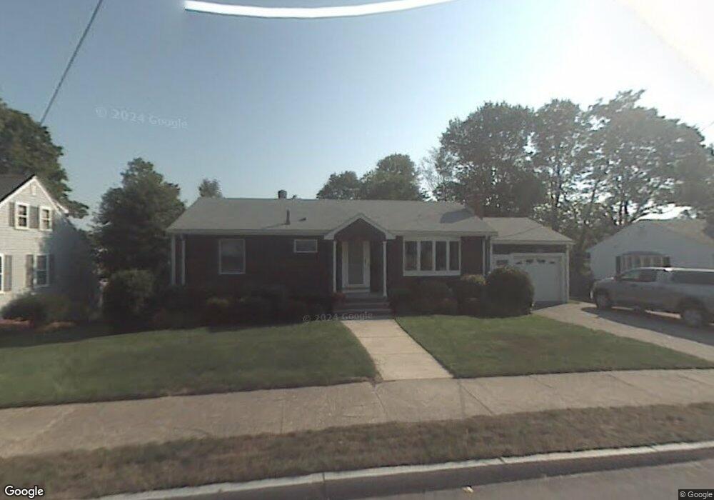 14 Gladstone St, Wakefield, MA 01880 - photo 1