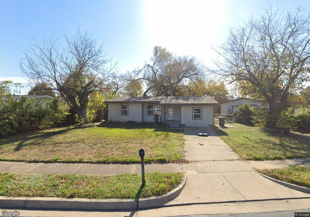 552 Souder Dr, Hurst, TX 76053 - photo 1