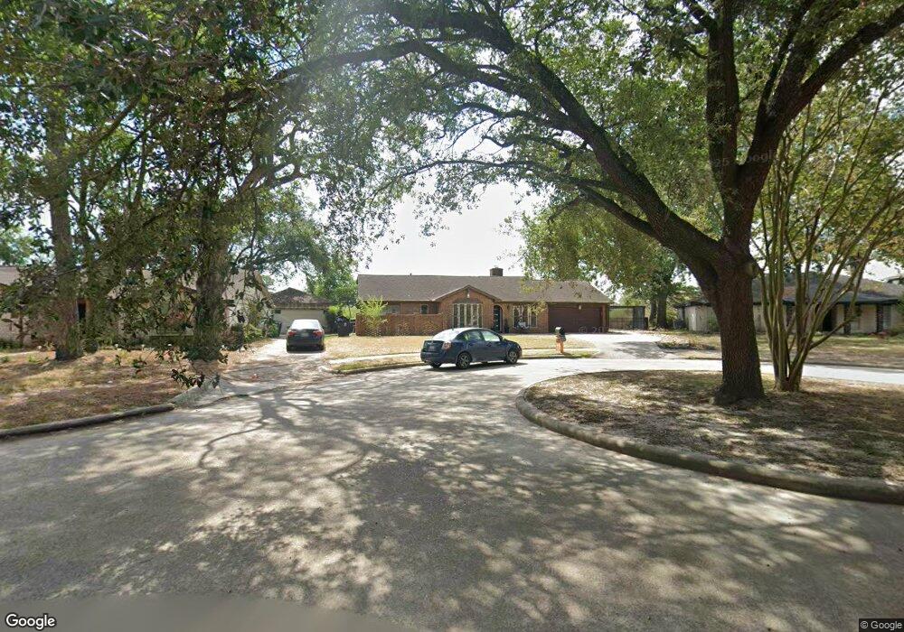 6011 Darkwood Dr, Houston, TX 77088 - photo 1