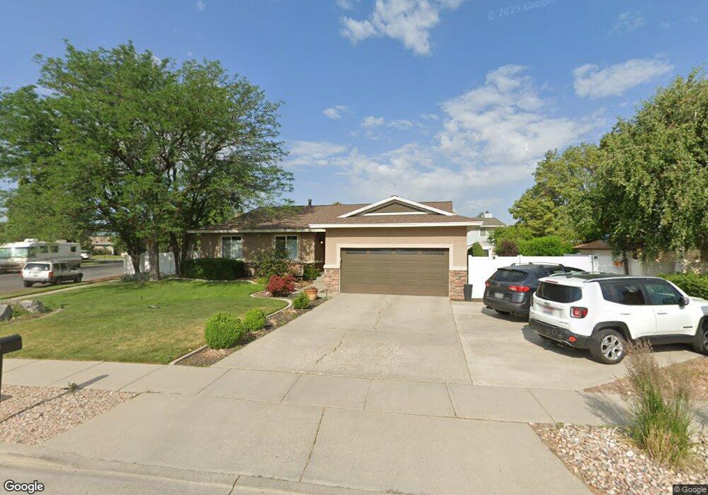 8872 Piper Ln, Sandy, UT 84093 - photo 1