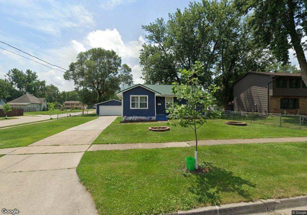 721 E Granger Ave, Des Moines, IA 50315 - photo 1